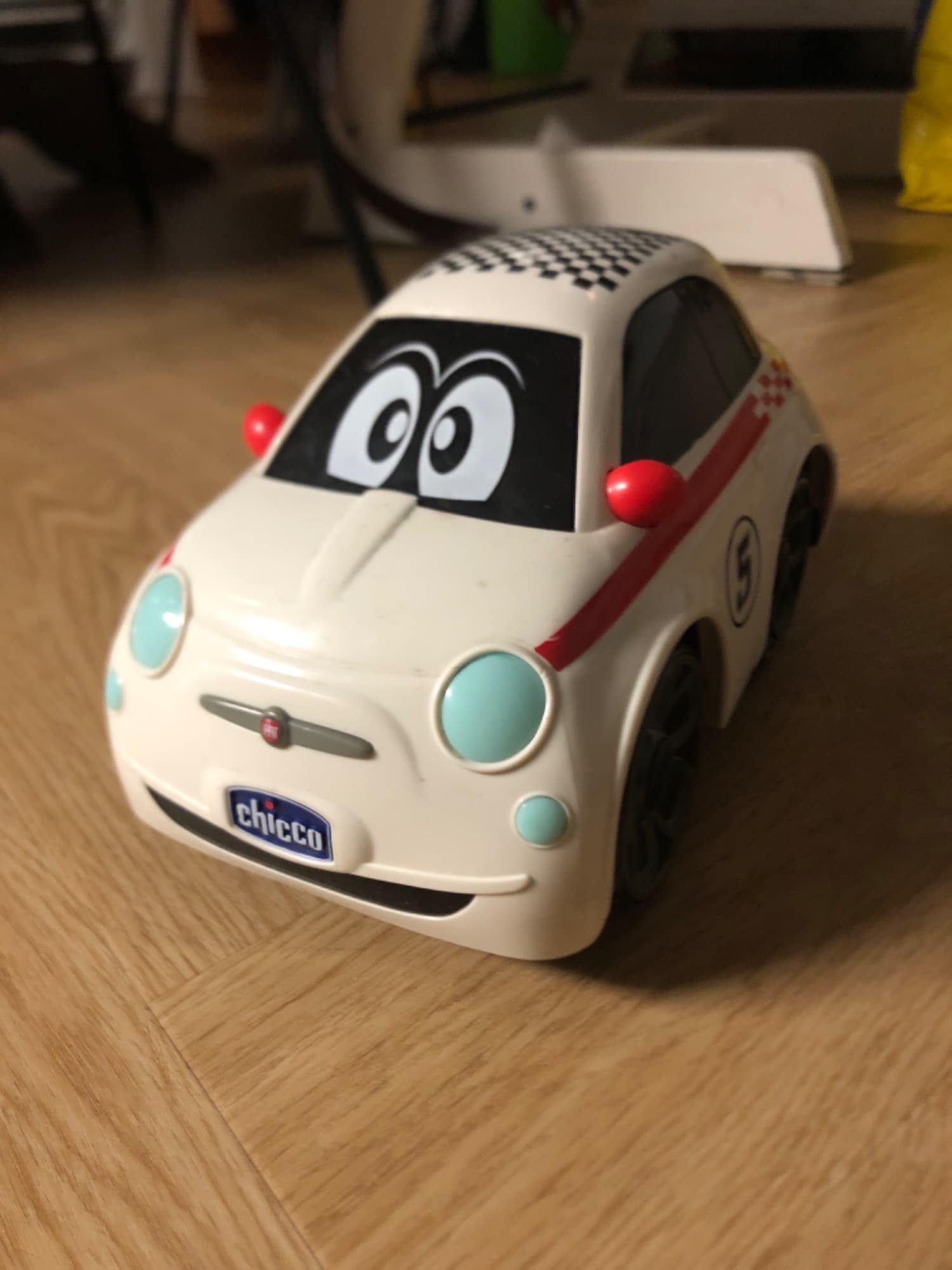 Macchinina telecomandata Chicco